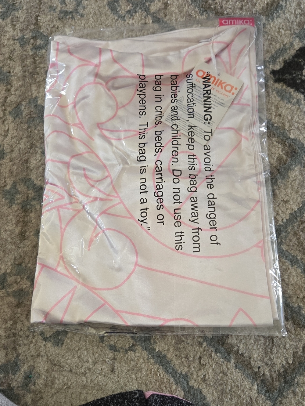 Amika Cream Pillowcase with Light Pink Graphic Pattern
